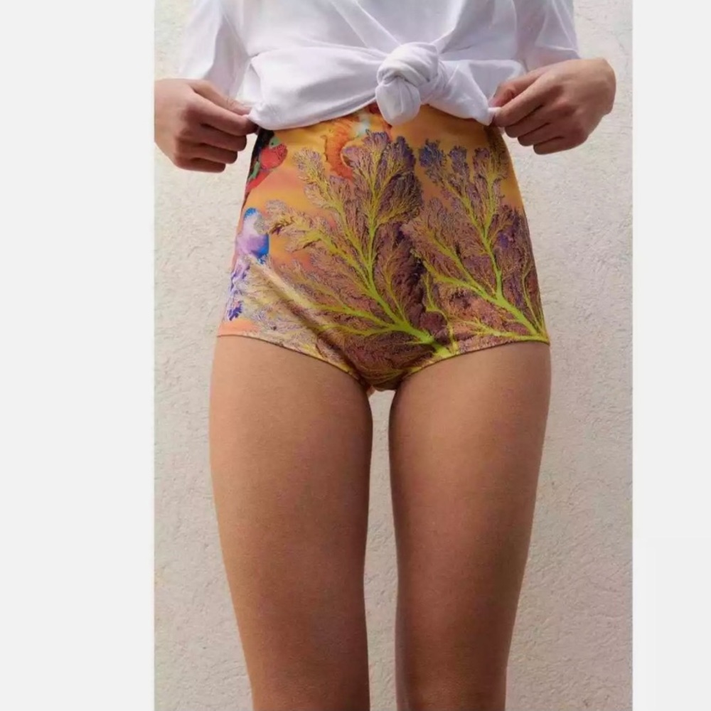 New Zara printed  high rise bikini shorts, size S